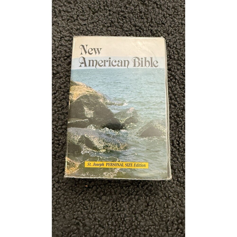 New American Bible • St. Joseph Personal Size Edition • Charts Maps